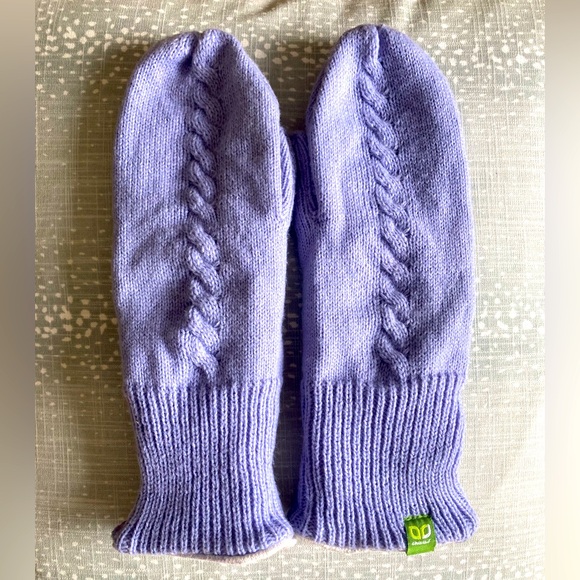 This Is J Lavender Mittens—Made in Canada - Picture 3 of 6
